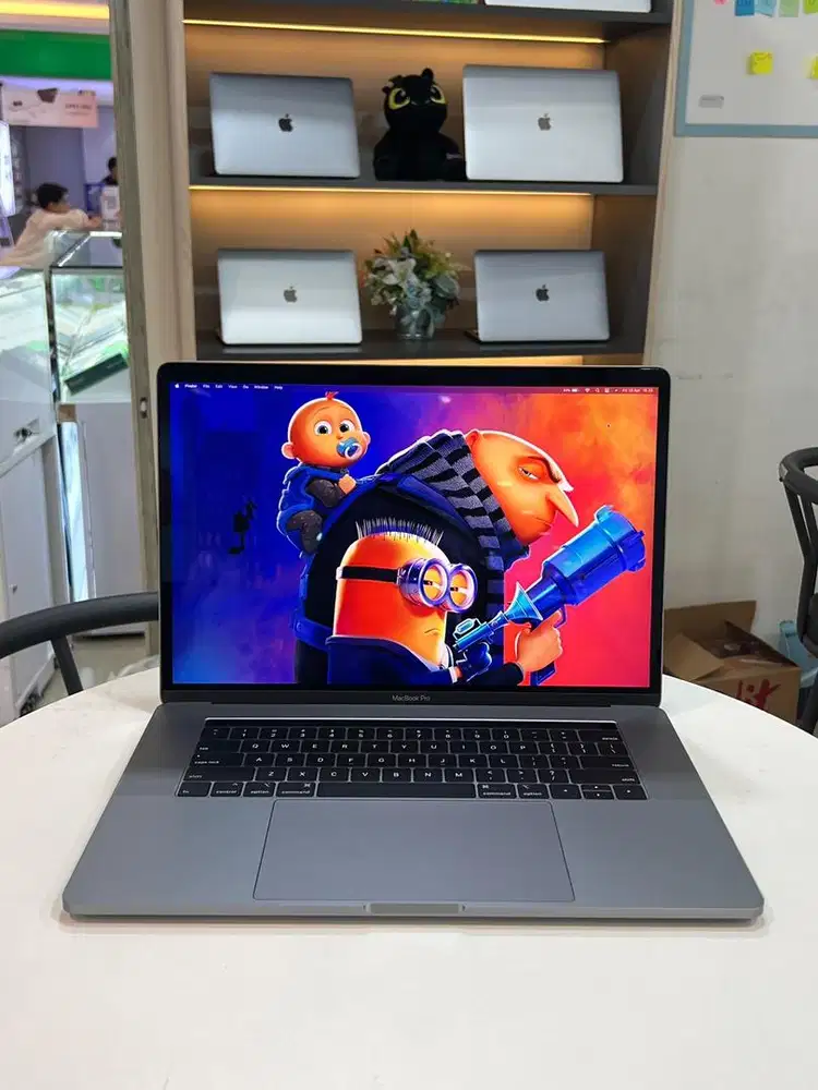MacBook Pro 2019, 15 inci, i9 32/2TB