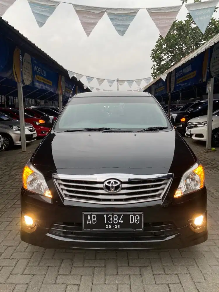 Toyota Kijang Innova 2.0 G Luxury 2011 AT low KM68rb AB tgn1 like new