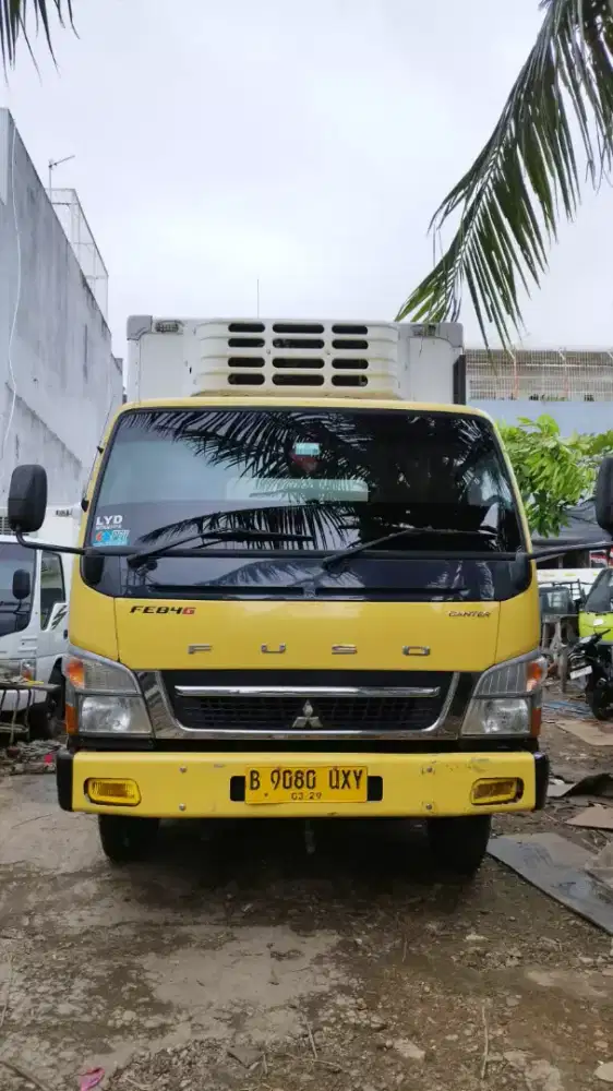 Mitsubishi FE84.G 136 HDL box freezer tahun 2023 mobil siap pakai