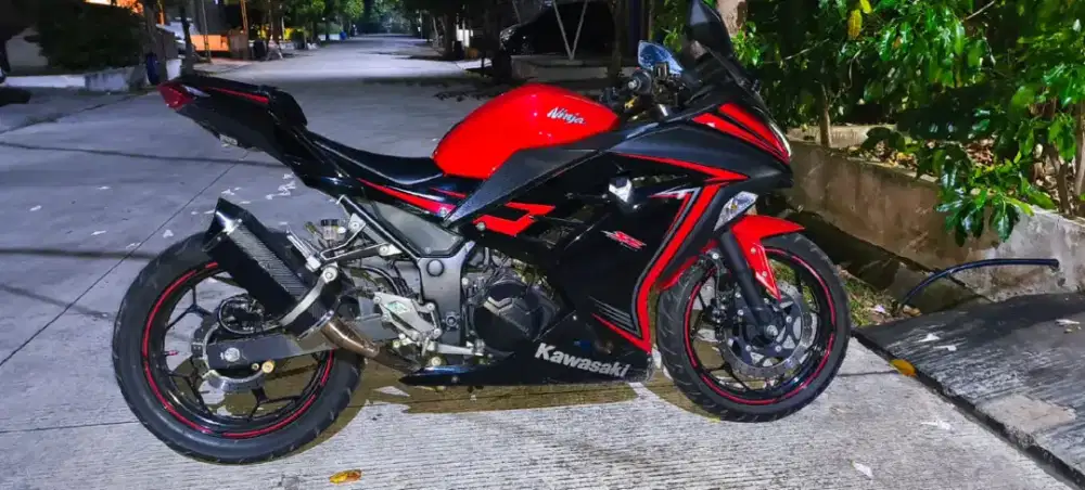 Kawasaki Ninja 250 FI Special Edition ISTIMEWA–Mesin Halus, Siap Gas!