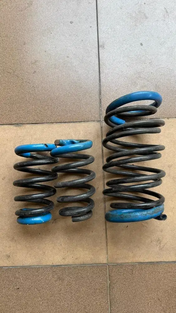 Per Custom Livina L10 - nyaman berempat, stabil