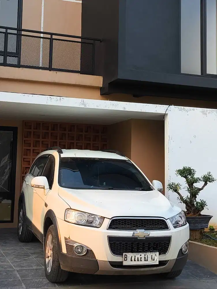 Chevrolet captiva FL 2.4 bensin tahun 2011