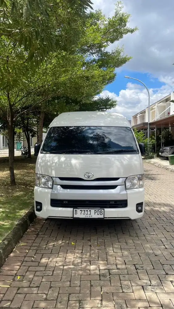 Sewa hiace jabodetabek