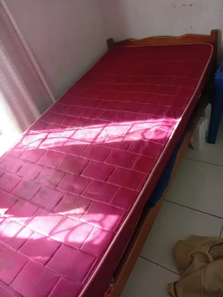 Dijual tempat tidur dan kasur spring bed