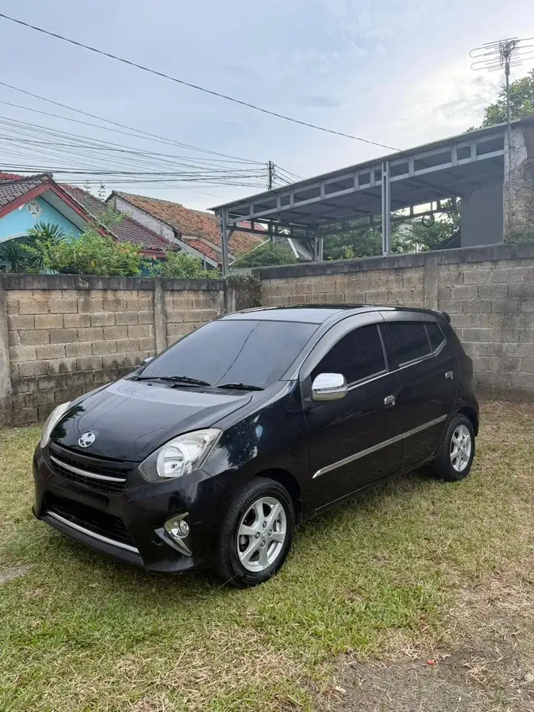 TOYOTA AGYA G AT 1000CC HITAM TAHUN 2014