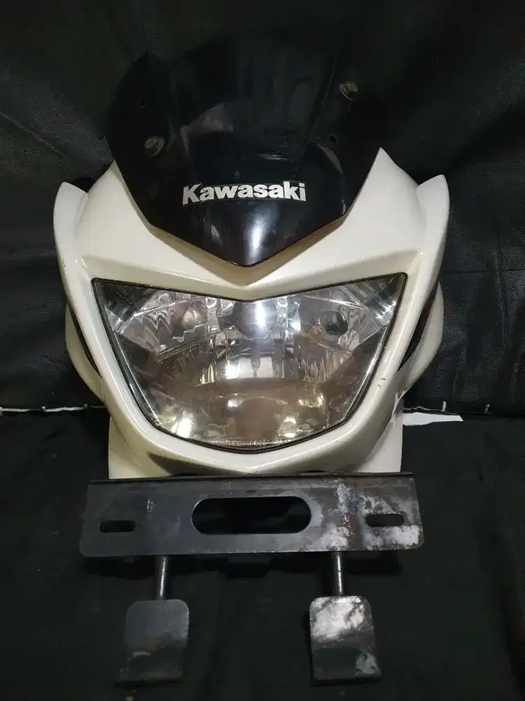 Kepala ninja R original warna putih albino