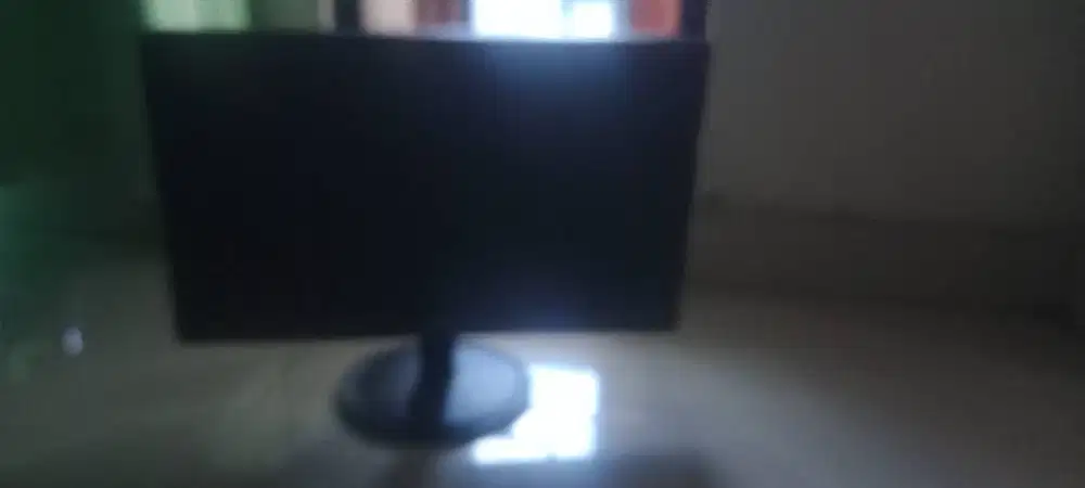 Dijual karena butuh uang untuk bayar denda skripsi