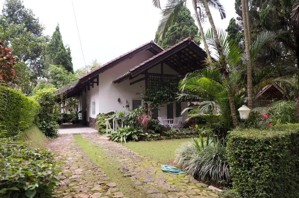 *Dijual rumah villa GRAND TRAWAS-view cakep-furnished-terawat*