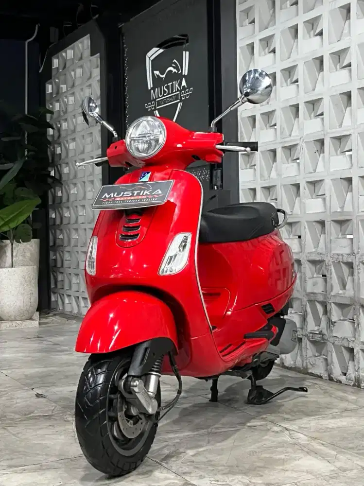 Murmer‼️Vespa LX 125 igets 2023. Plat W. DANNY Mustika Motor Sulfat