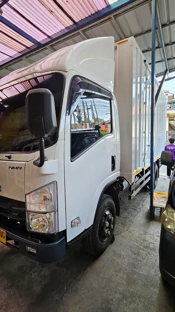 Isuzu NMR 2024 Diesel