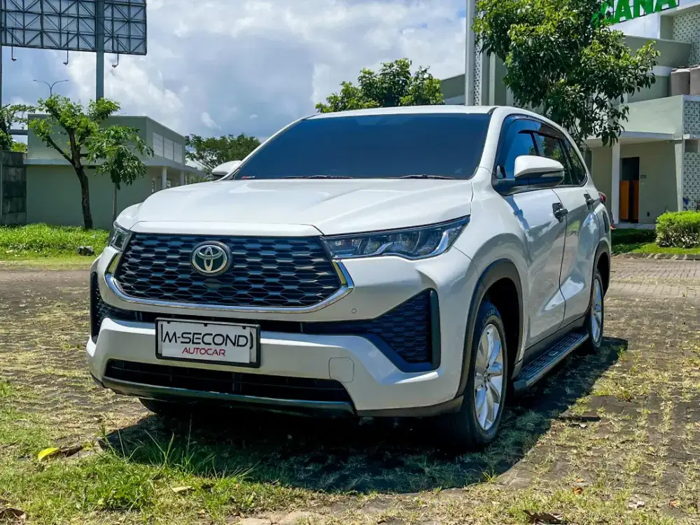 Rasa Baru 2025 Toyota Innova Zenix V Hybrid 2.0 CVT KM19ribu Nik2024