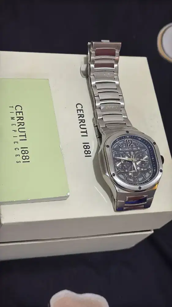 Cerruti 1881 original second like new