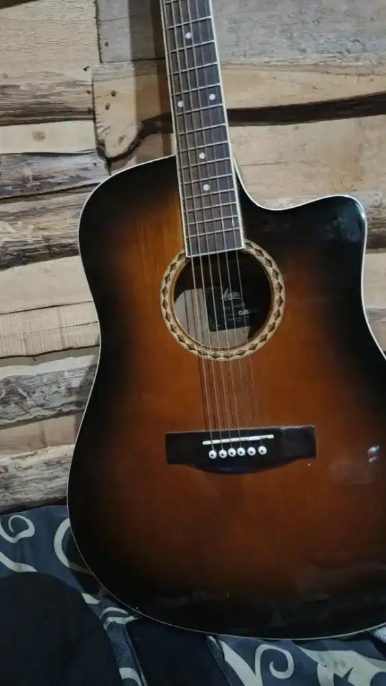 Gitar Anasega | LOOK NEW