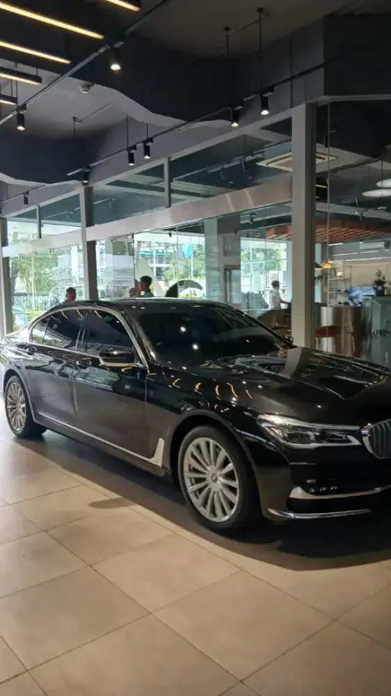 (OWNER) BMW 740Li ODO 18RB KM