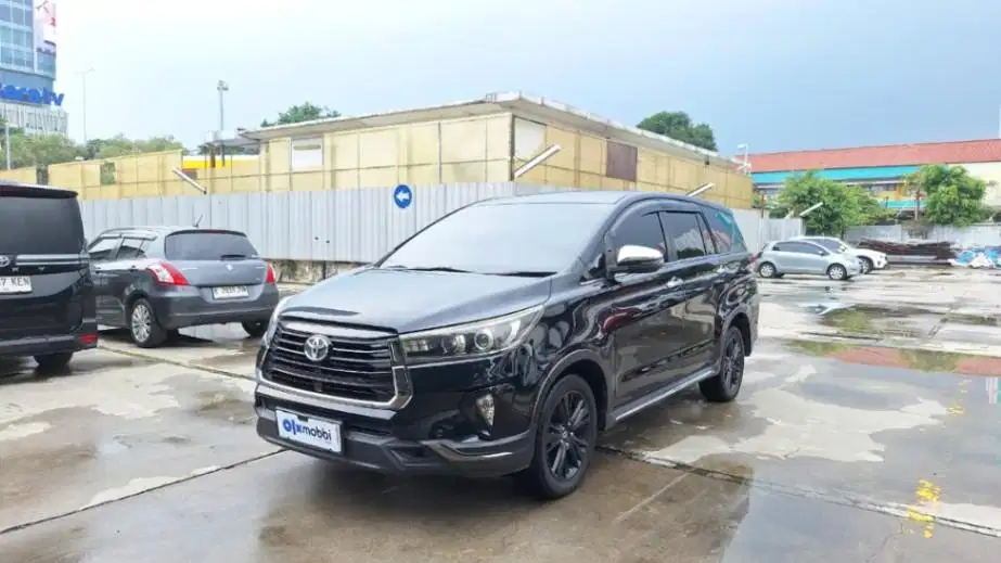 DP MURAH - Toyota Kijang Innova 2.0 Venturer Bensin-AT 2019 Hitam