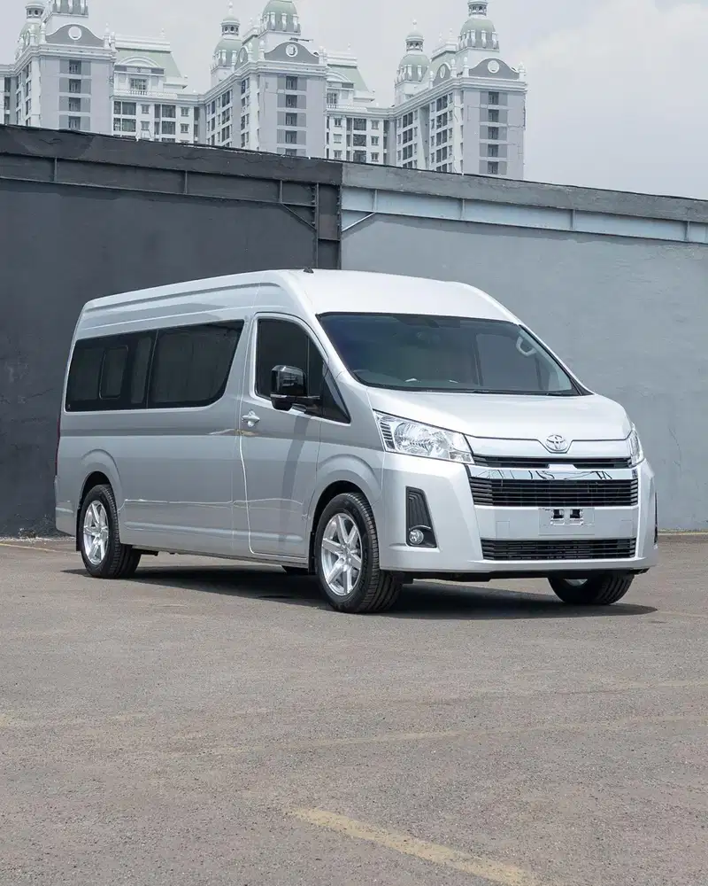 Hiace Premio 2.8 M/T 2025