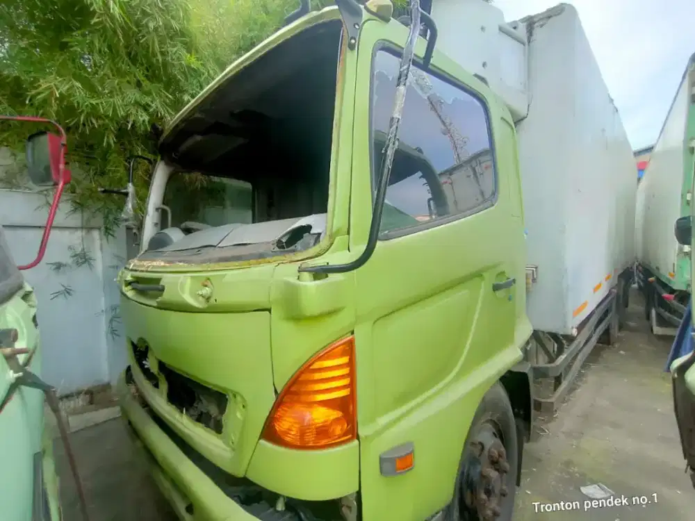 Hino Tronton Lohan FL1 10 Ban