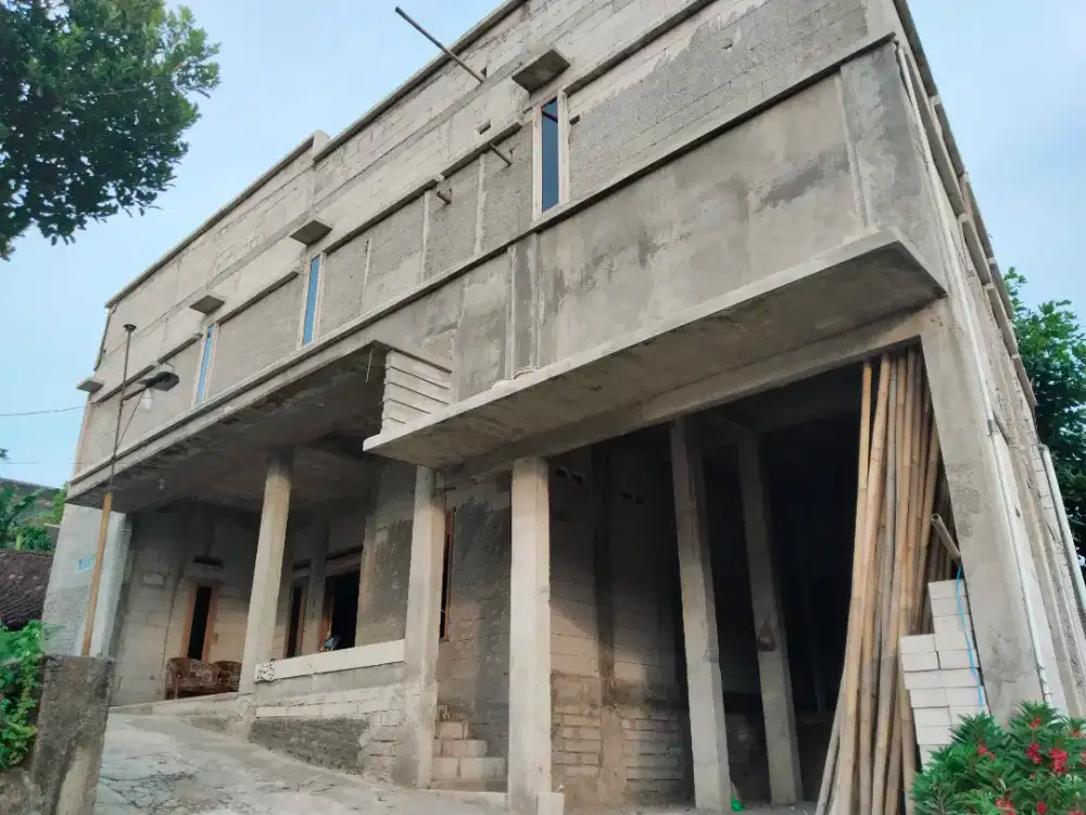 Dijual Rumah Induk plus Kost UNS