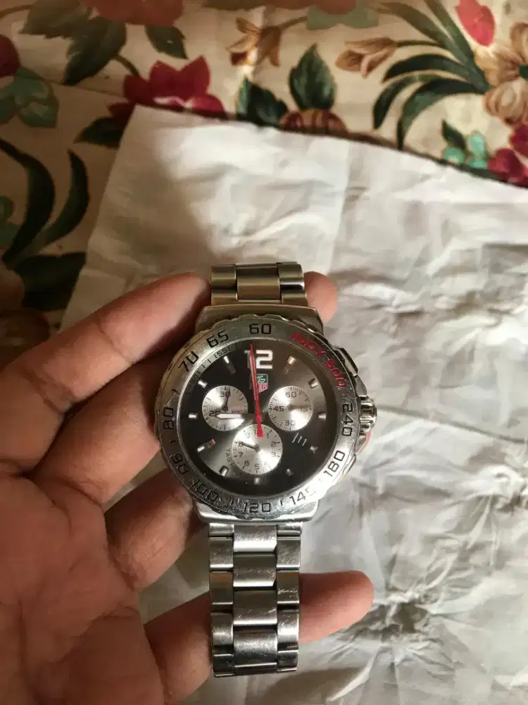 Jam Tangan merek Euer