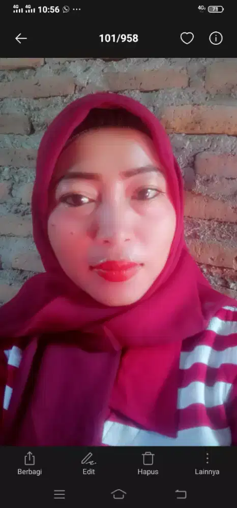 Mencari pekerjaan serabutan