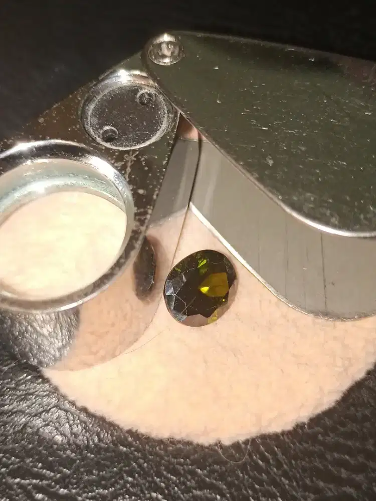 Permata Green (Oval)