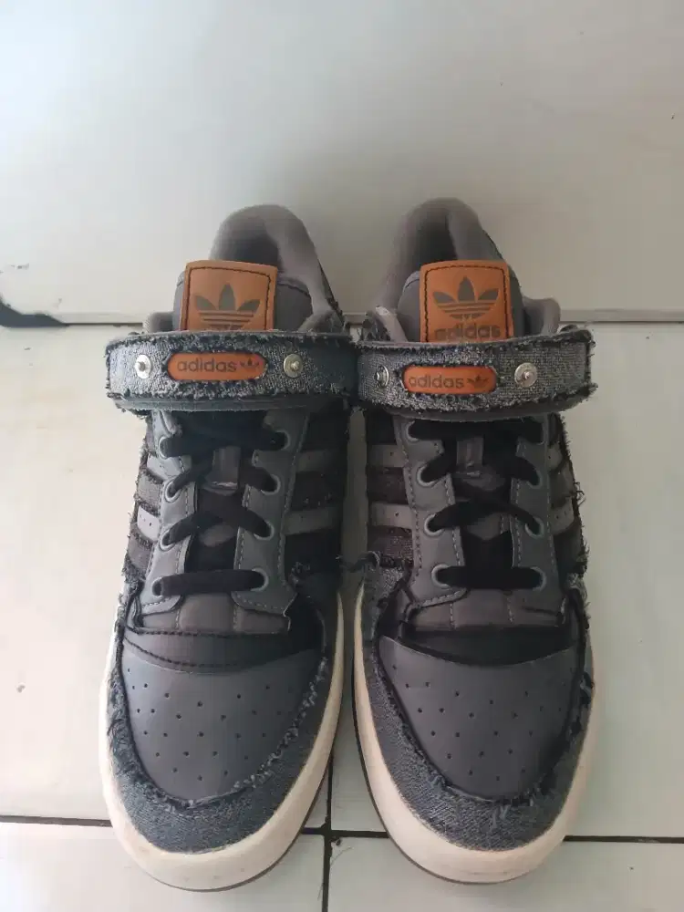 PRELOVED Adidas Forum Low Grey Five Core Black Chalk White