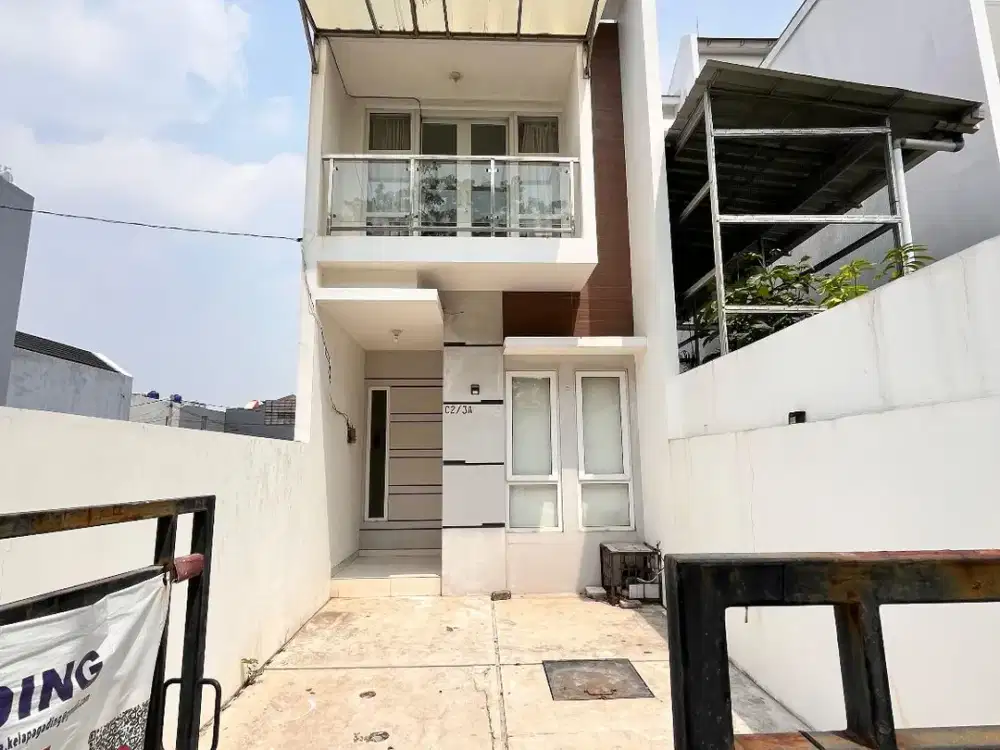 Rumah minimalis Imperial gading siap pakai lebar jalan 3 mobil