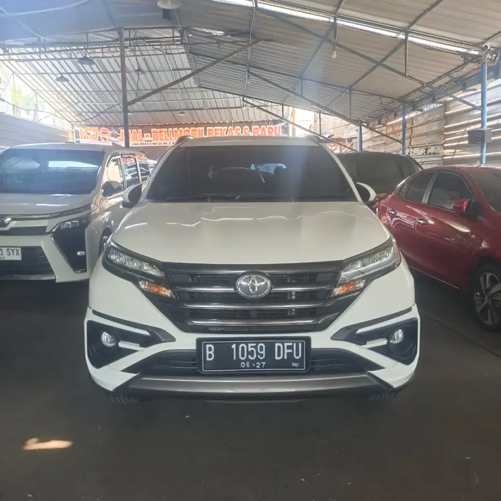 Toyota Rush GR Sport 1.5 Matic Putih Nopol B Ganjil