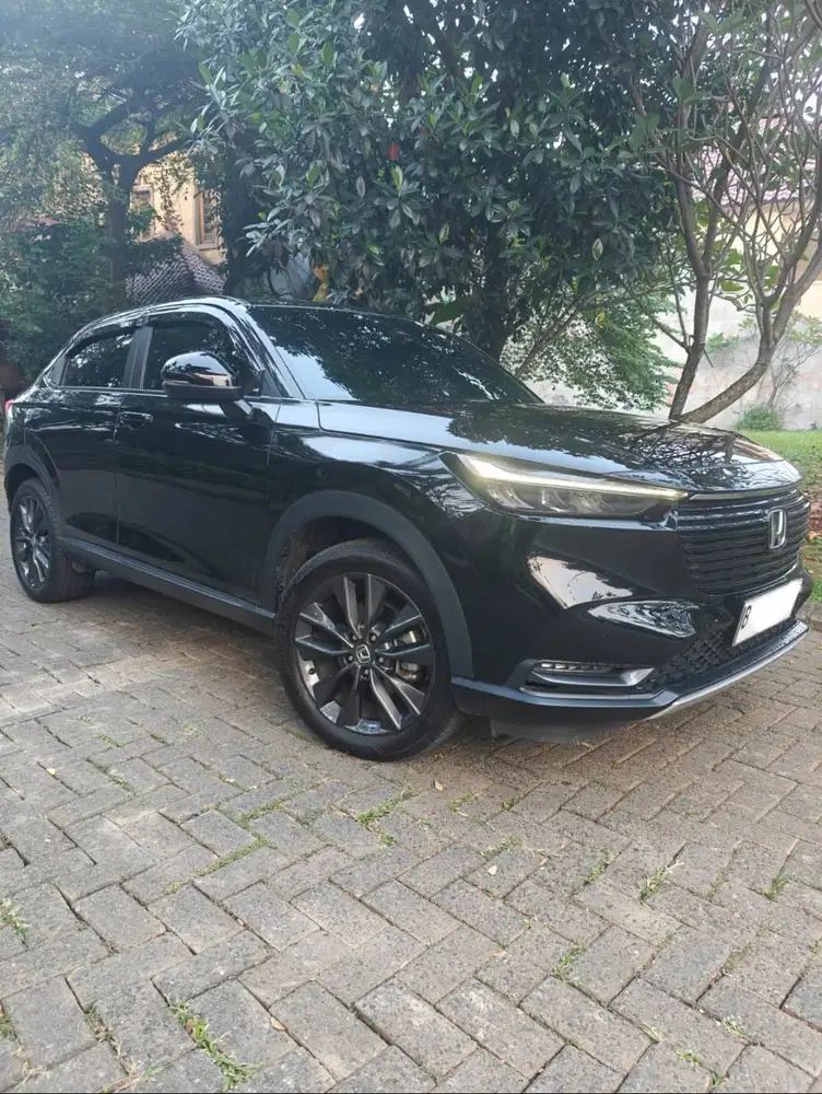 HONDA HRV SE 2023 LOW KM PEMILIK HITAM NO BANJIR LAKA SERV RECORD Q3