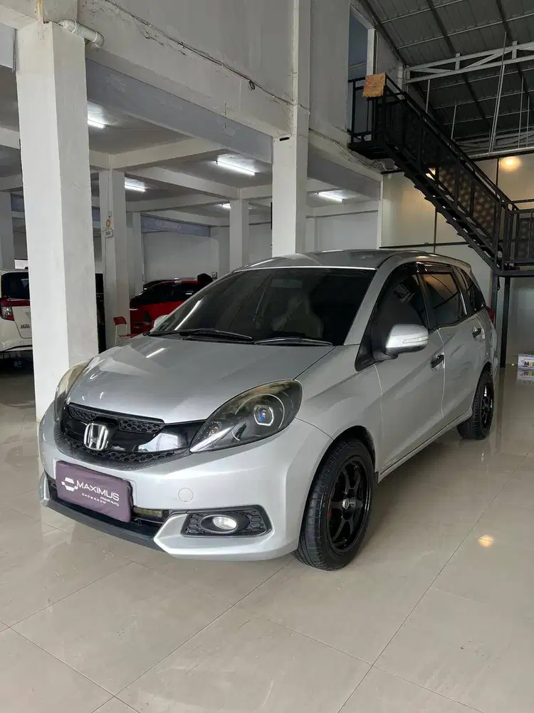 MOBILIO E CVT 2015
