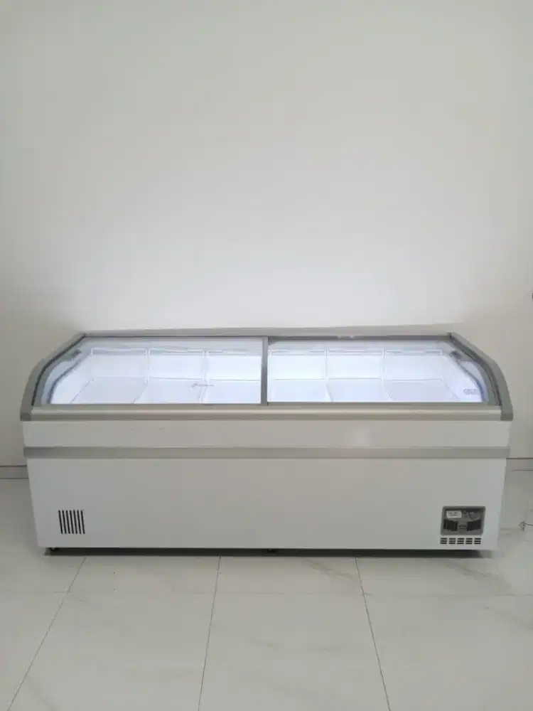 Freezer Sliding Glass Gea 700 Liter no minus garansi bandung
