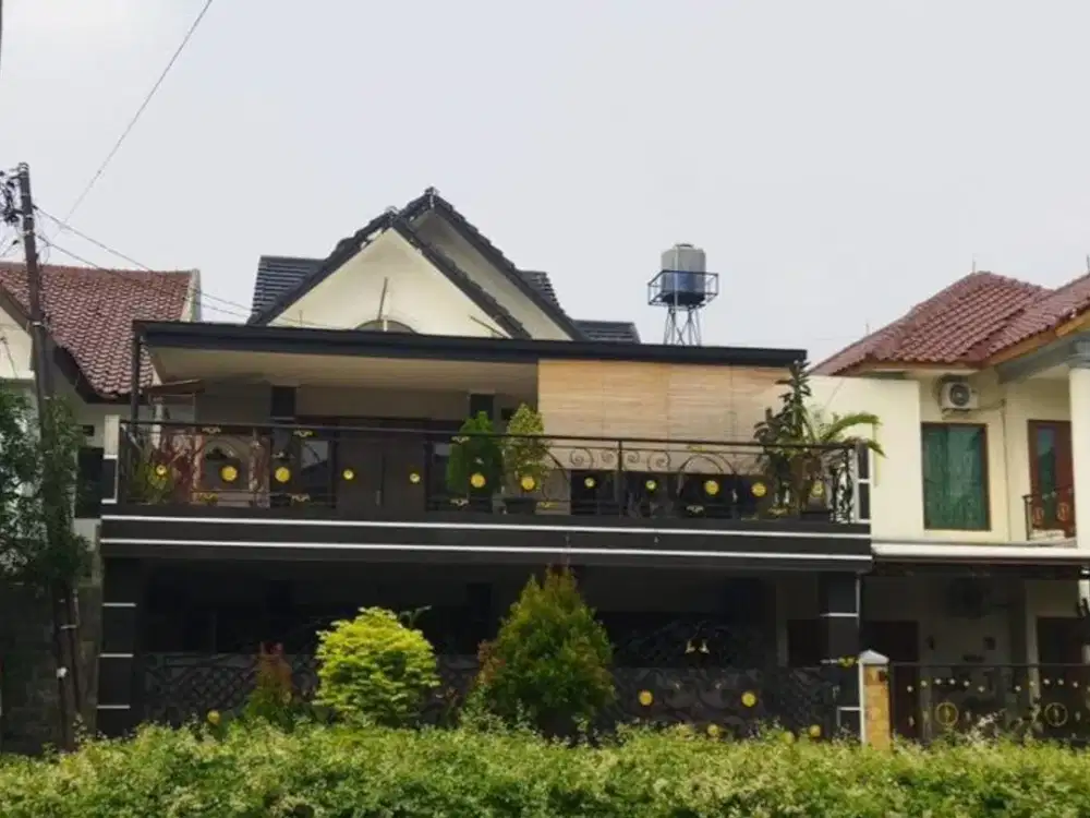 Dijual Cepat Rumah Dekat Mall Aeon di Taman Modern Cakung