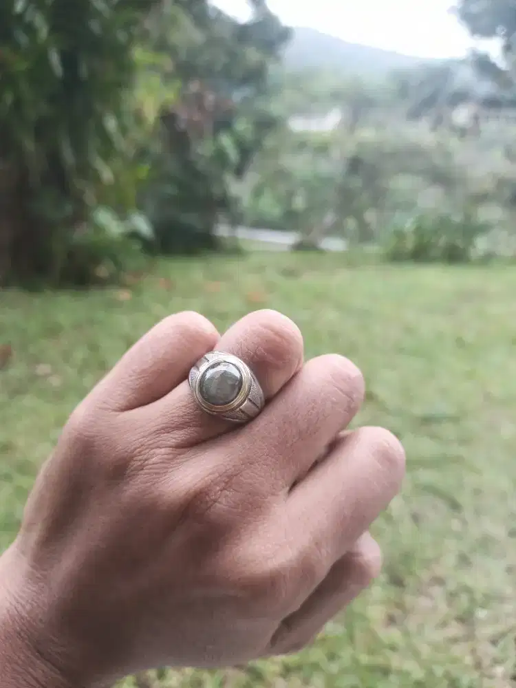 Cincin Aqeeq Star Grey Sapphire