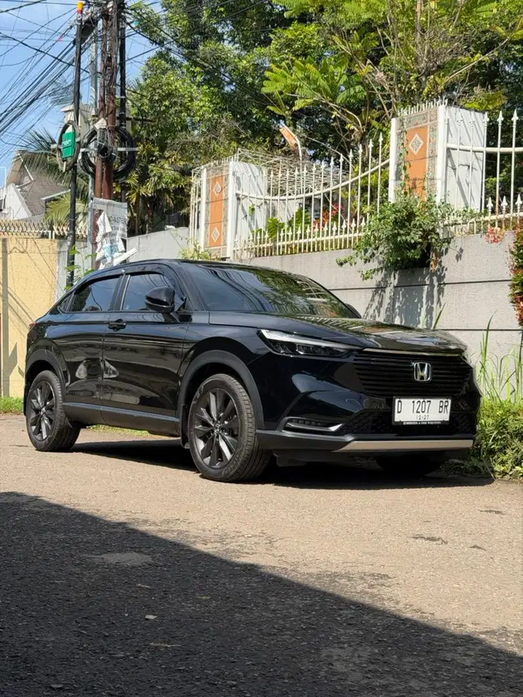 Honda HRV SE 2022 Hitam km 16k
