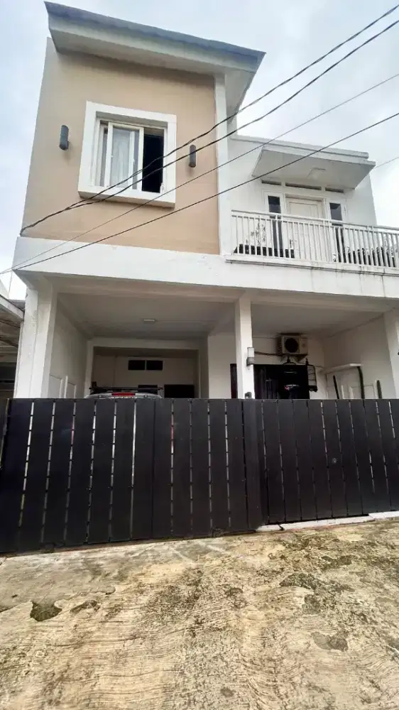 Dukuh Zamrud Rumah Cantik Di Jual Cepat