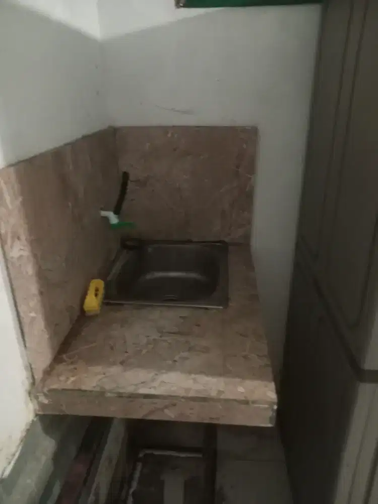 Kosan strategis, murah