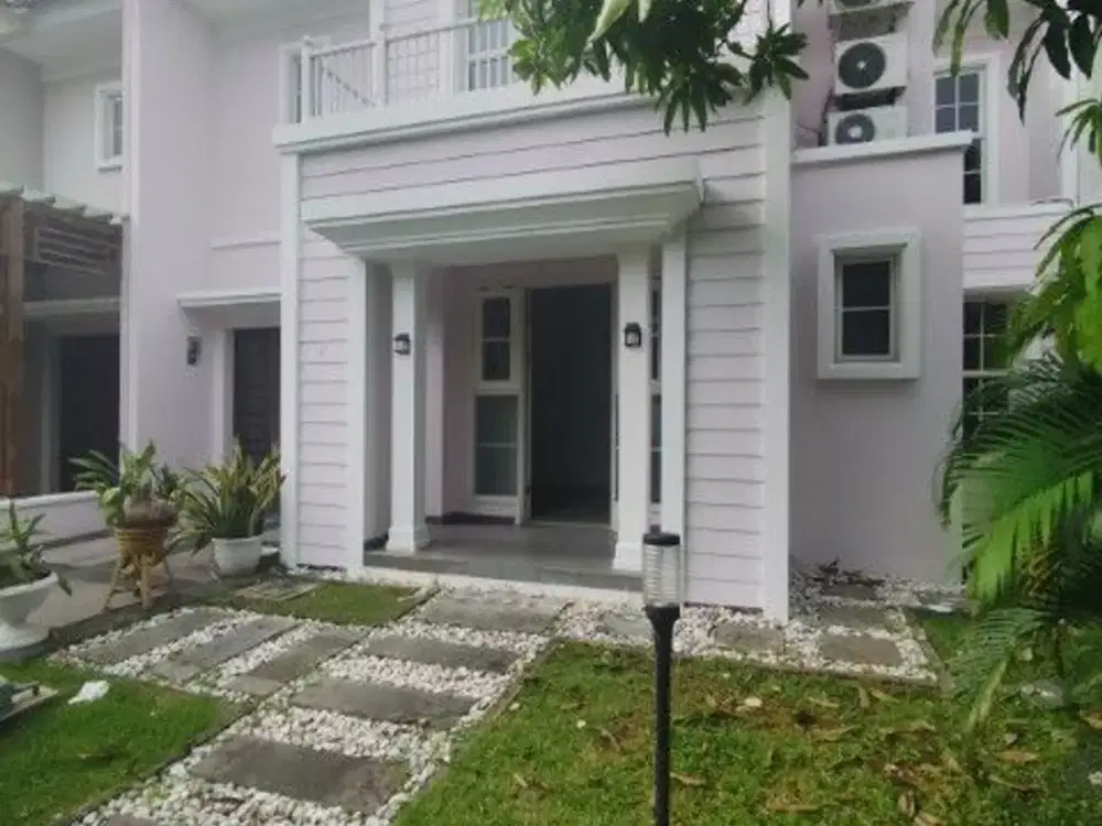 DISEWA RUMAH 2 Lantai Semi Furnished di Suvarna Sutera Tangerang 1KA0001D