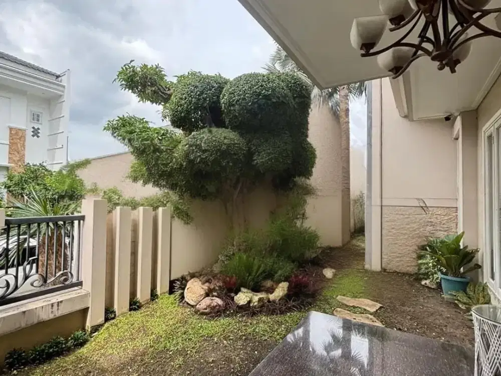 Dijual Rumah Graha Family Minimalis Strategis Siap Huni