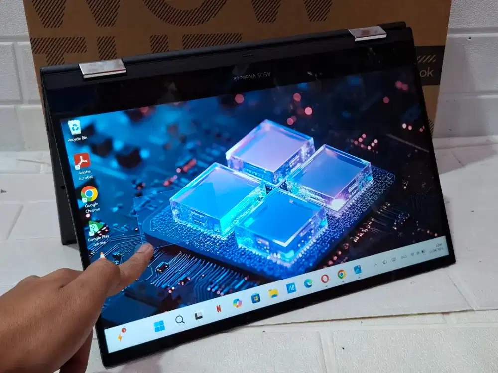 Laptop Asus Vivobook Go 14  Flip TP1400KA  Intel Celeron N4500