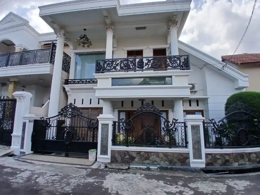 DIJUAL RUMAH TENGAH KOTA JALAN LETNAN MUROD KM 5 PALEMBANG