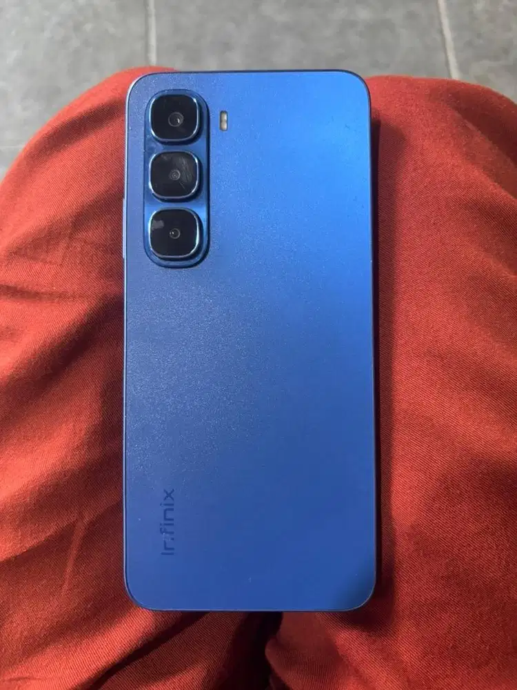 Infinix hot 60 i ram 8/256gb (nego)