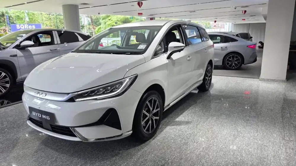 [Mobil Baru] PROMO BYD M6 CUCI GUDANG DAN BUNGA 0% UNTUK TENOR 2 TAHUN