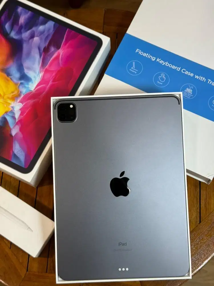 iPad pro 2020 256gb wifi & pencil gen 2