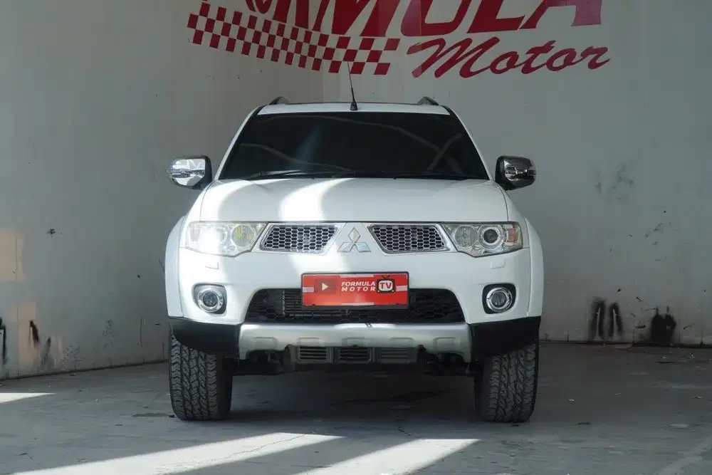 Mitsubishi Pajero Dakar 4x2 AT 2012 Putih