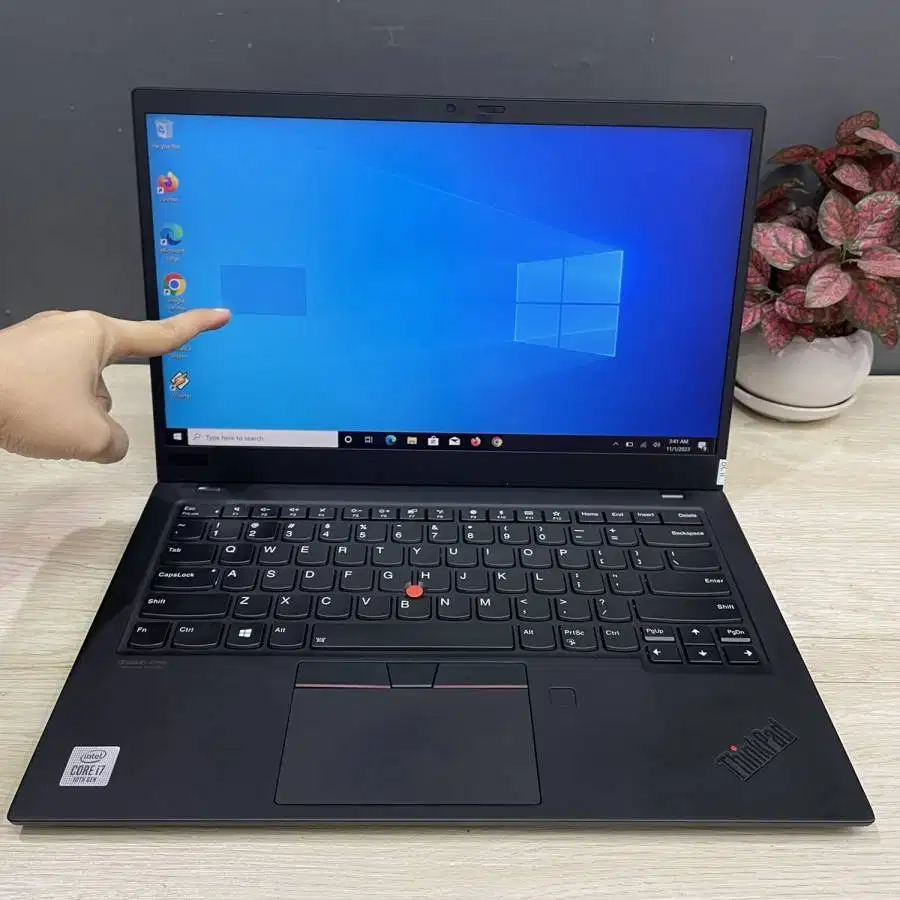Laptop Lenovo Thinkpad X1 Carbon Core i7 Gen10 Ram 16GB N-ETM