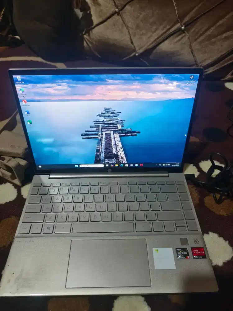 HP Pavilion Aero Ryzen 5