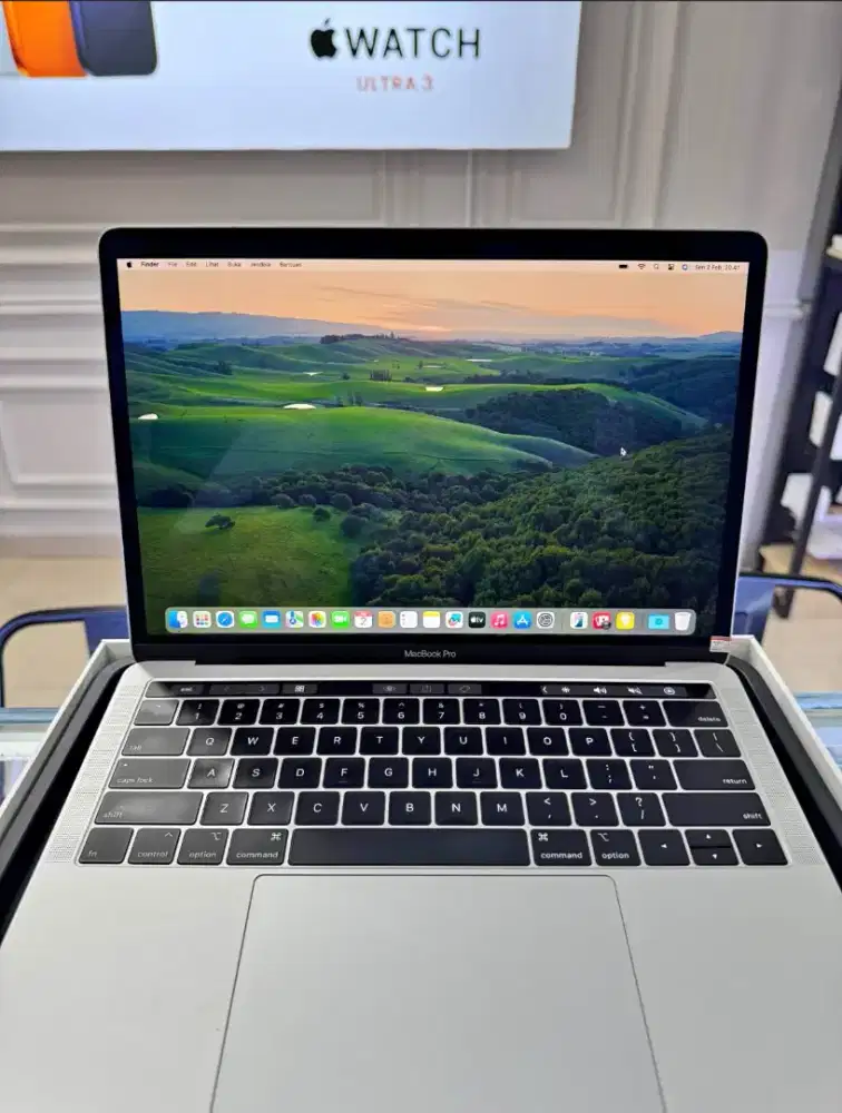 Macbook Pro 2019 13inch Core i5 8/256 Silver Touchbar