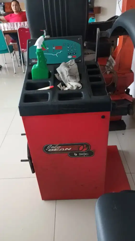 Mesin Balancing Merk John Bean b9100