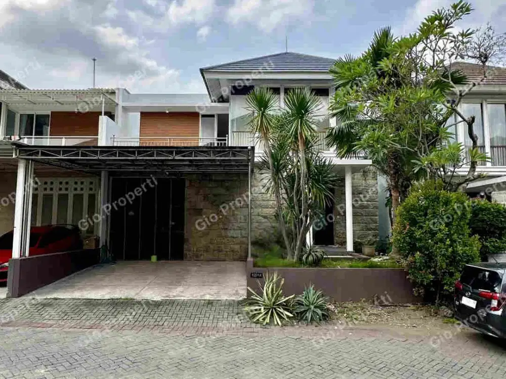 RUMAH CITRALAND TERDEPAN ROYAL PARK SIAP HUNI FULL BARU RENOVASI HITUNG TANAH