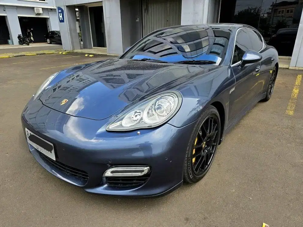 porsche panamera 4.8 turbo 2010